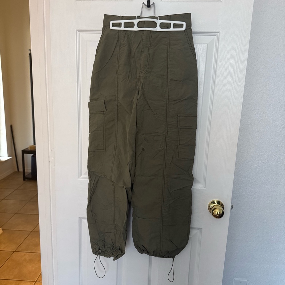 Love Tree Women's Green Cargo Pants